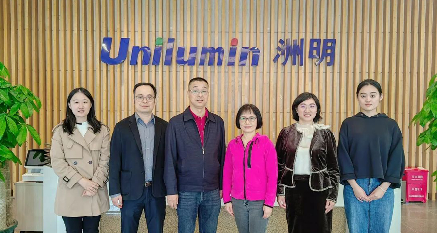 活动简报 | 深圳大学、深圳市社会公益基金会及大埔梓里学校领导一行莅临指导！